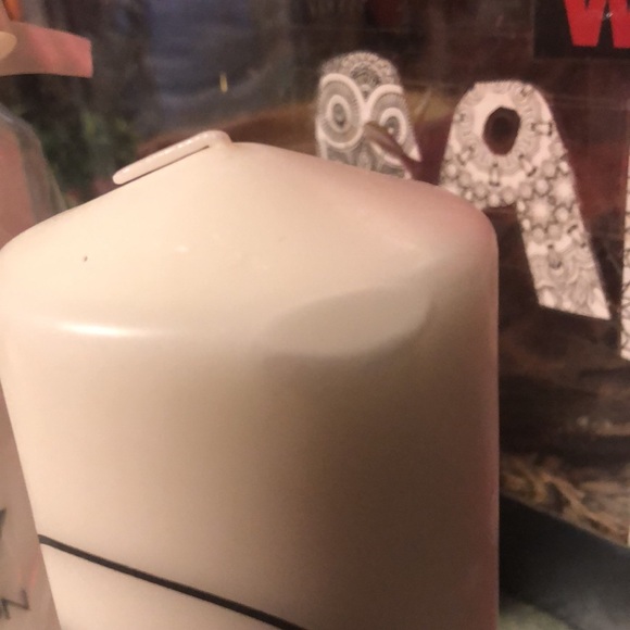 COPY - CC candle - Picture 2 of 3